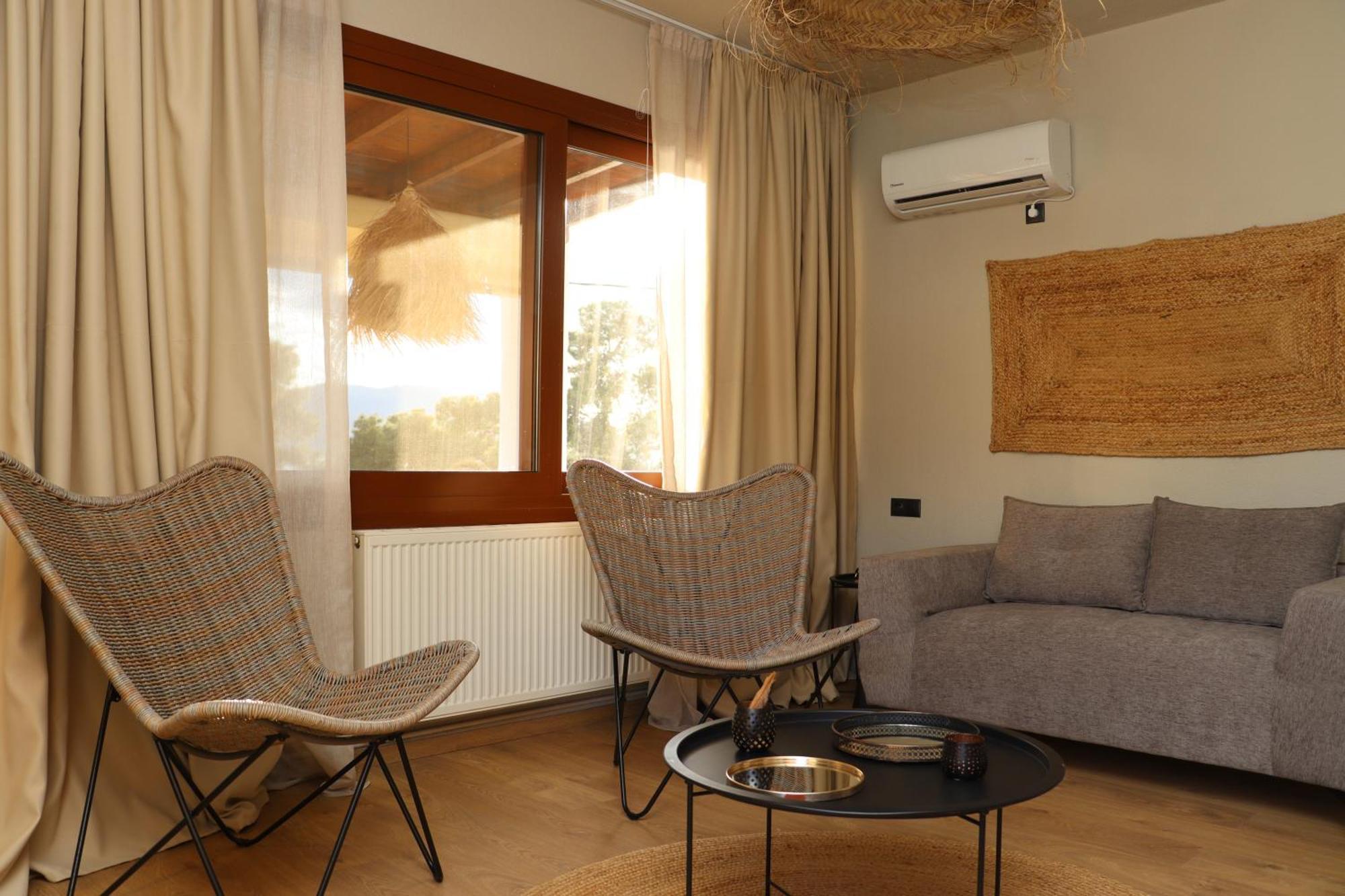 Seaview Apartment - Poros Relaxing Beachfront Flat Poros Town Exterior foto