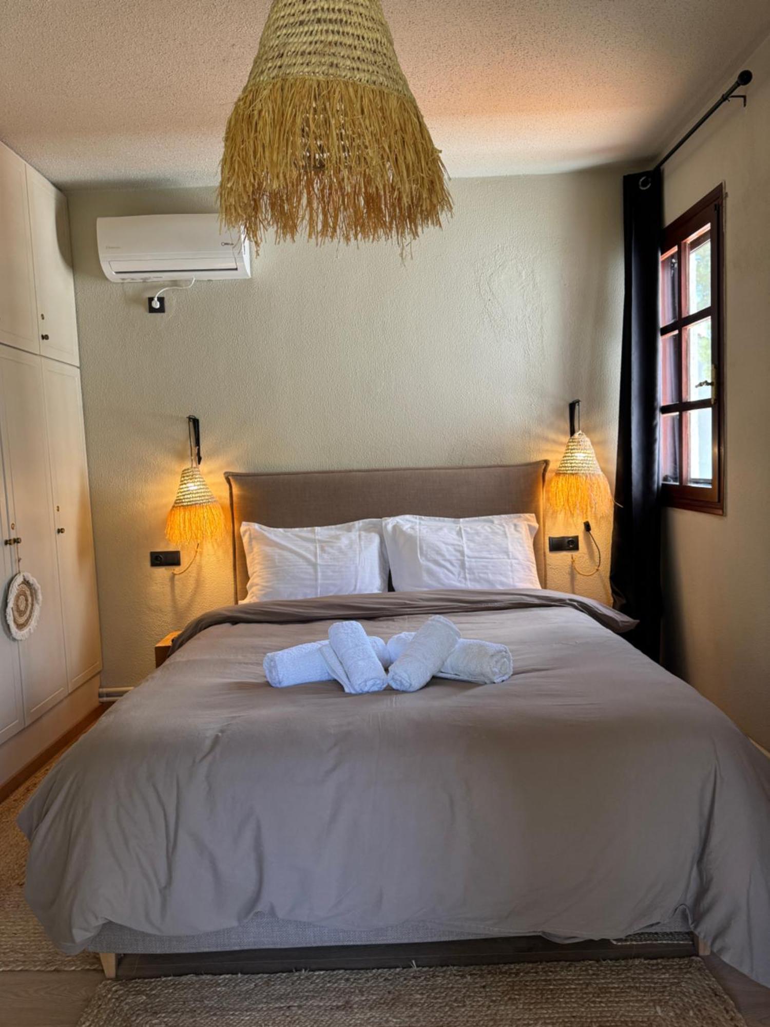 Seaview Apartment - Poros Relaxing Beachfront Flat Poros Town Exterior foto